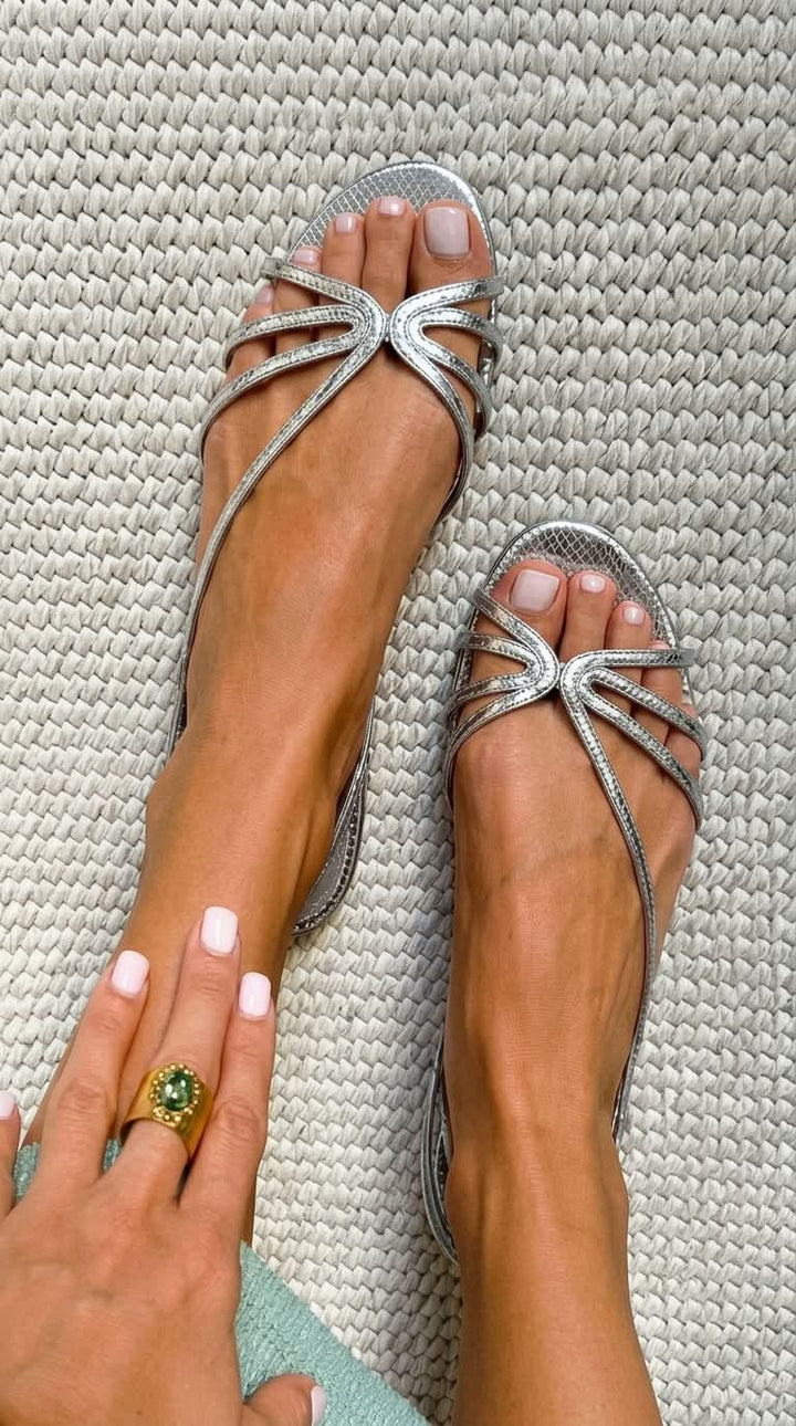Ginevra™ | Golden Sandals Summer Elegance