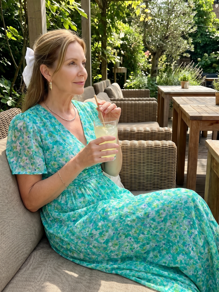 Cynthia™ | Short Sleeve Ditsy Floral Print Midi Dress