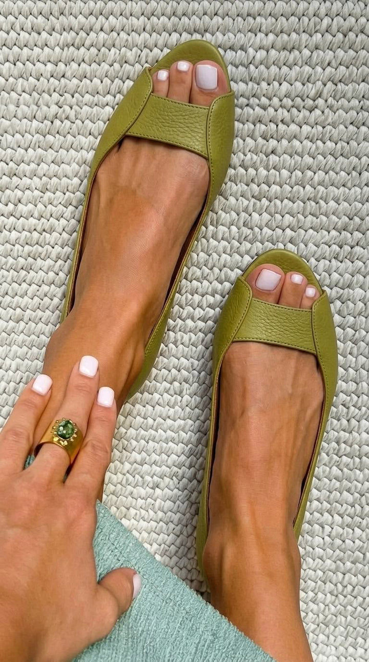 Adelina™ | Chic Comfort Golden Sandals