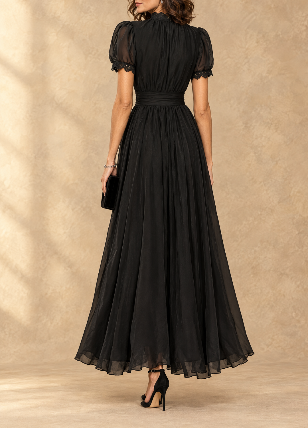 Elia™ | Gathered Waist Keyhole Maxi Dress