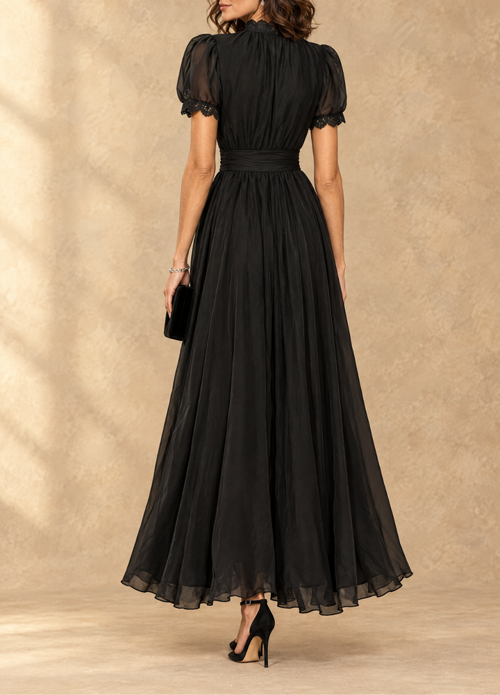 Elia™ | Gathered Waist Keyhole Maxi Dress