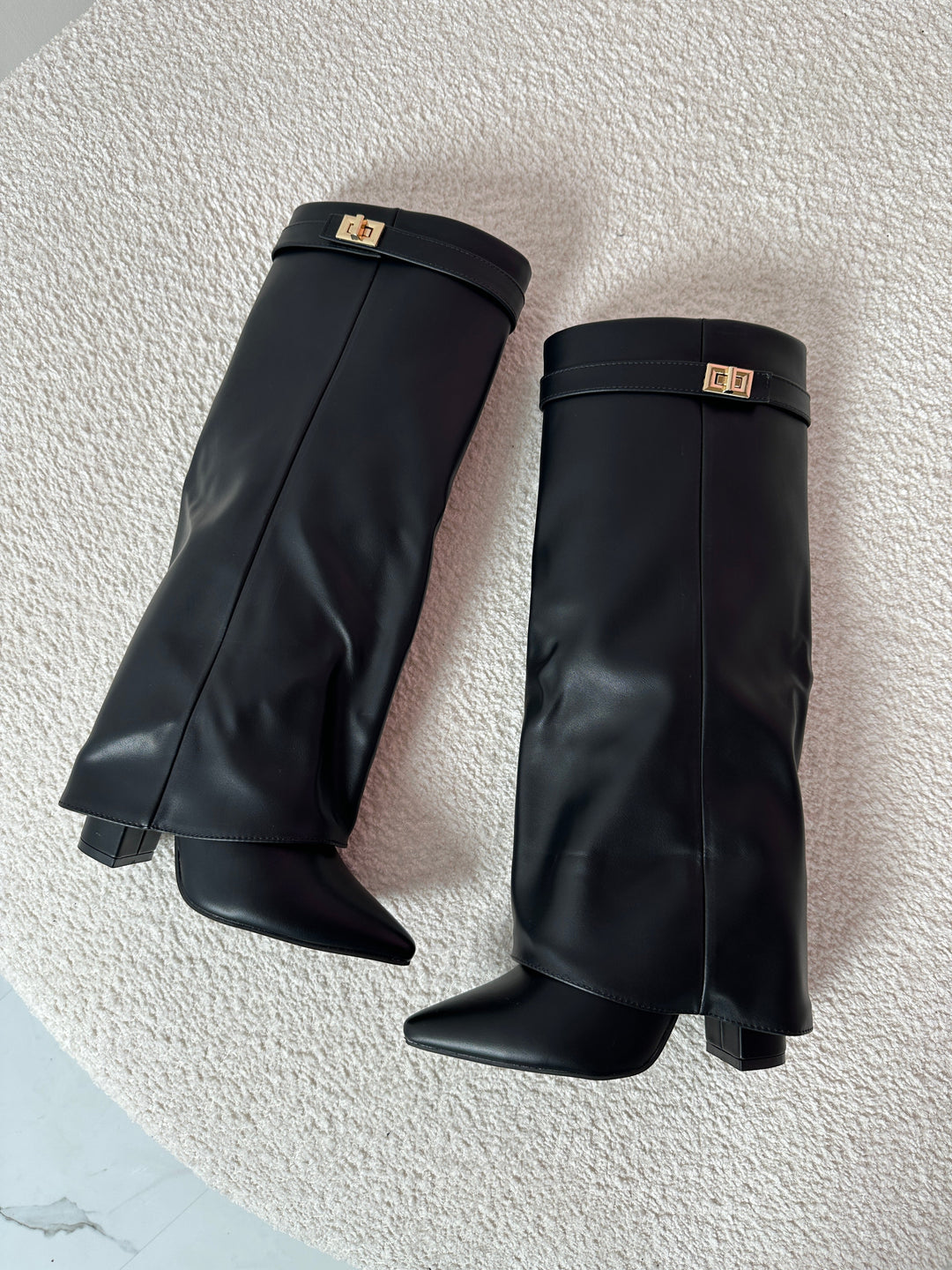 Minnie™ | Shark Leather Boots