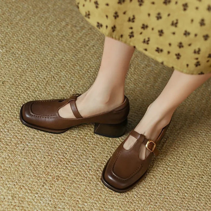 Ysolenne™ | T-Strap