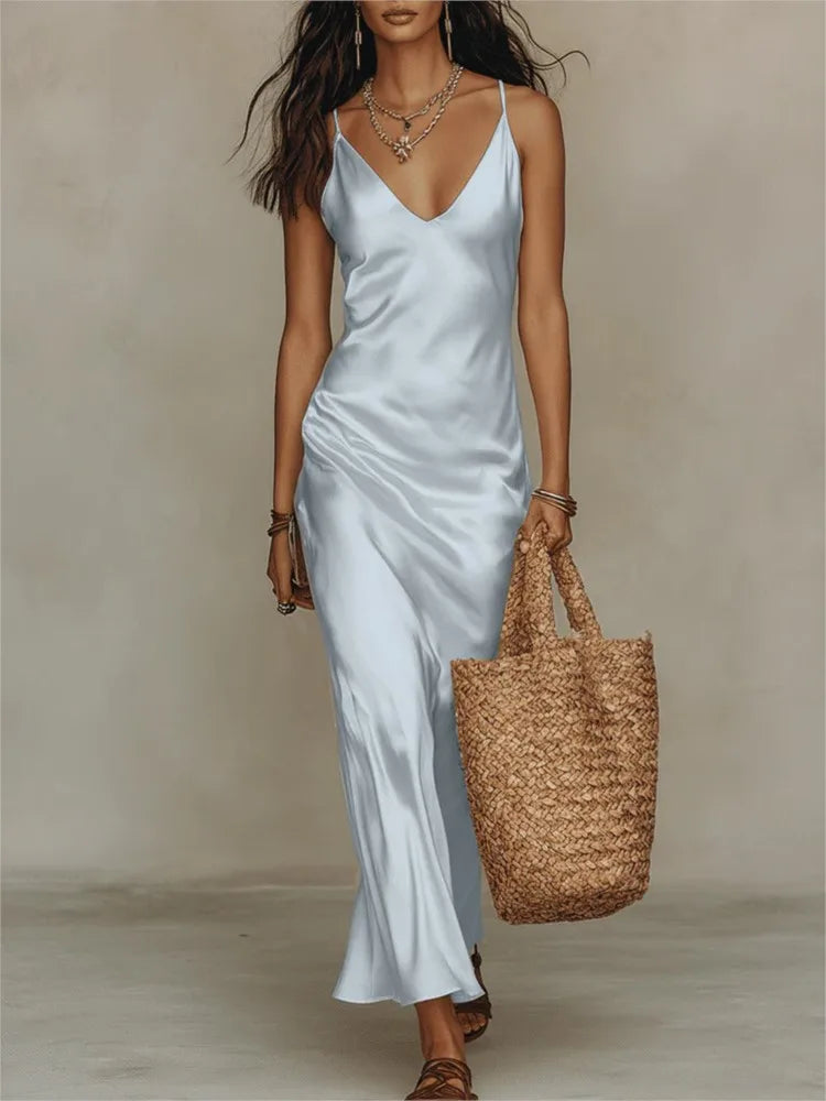 Isabella™ | Sleeveless satin maxi dress with delicate spaghetti straps