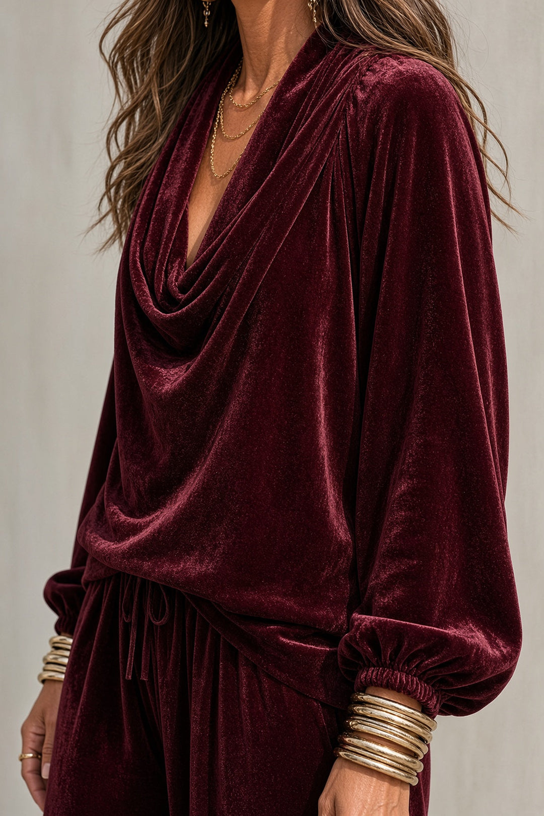Avery™ Velvet Set