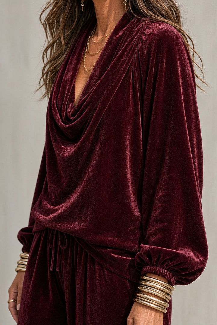 Avery™ Velvet Set