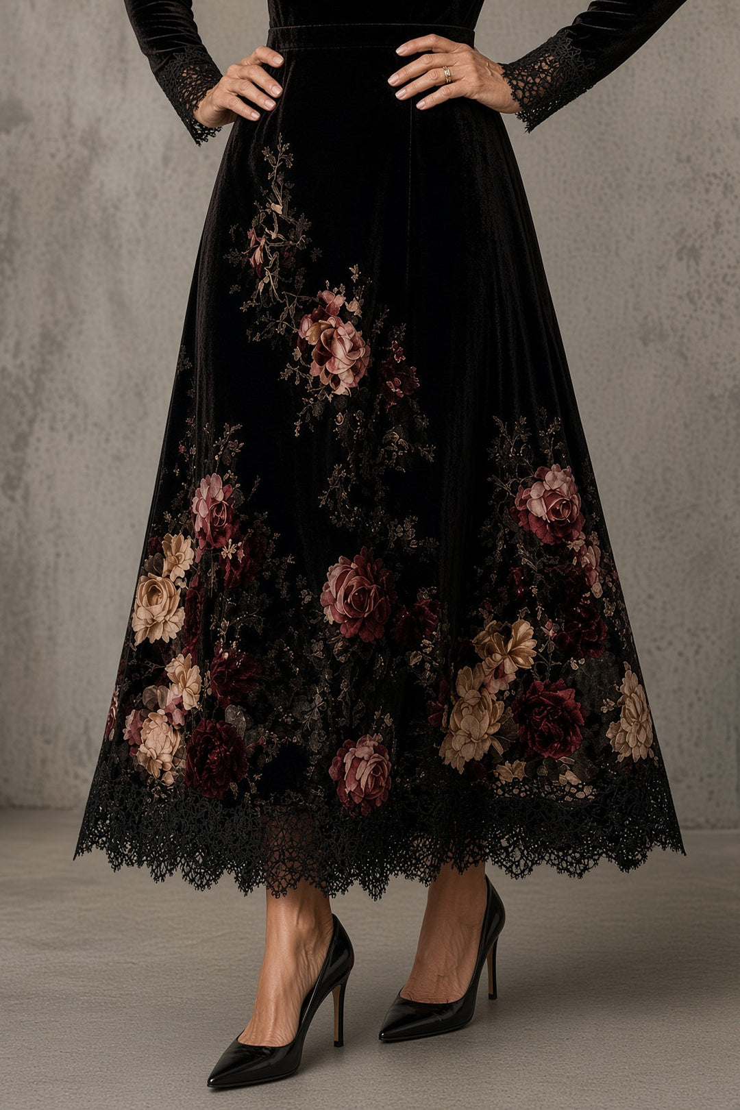 Ava™ Velvet Dress – Black