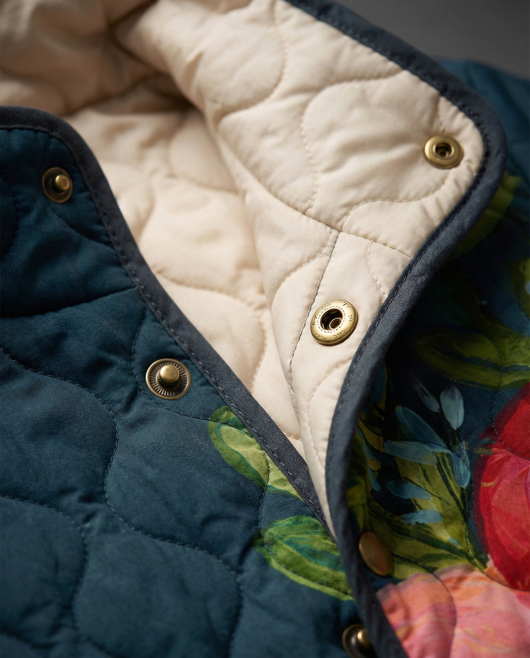 Amaya™ | Vintage Floral Print Quilted Jacket