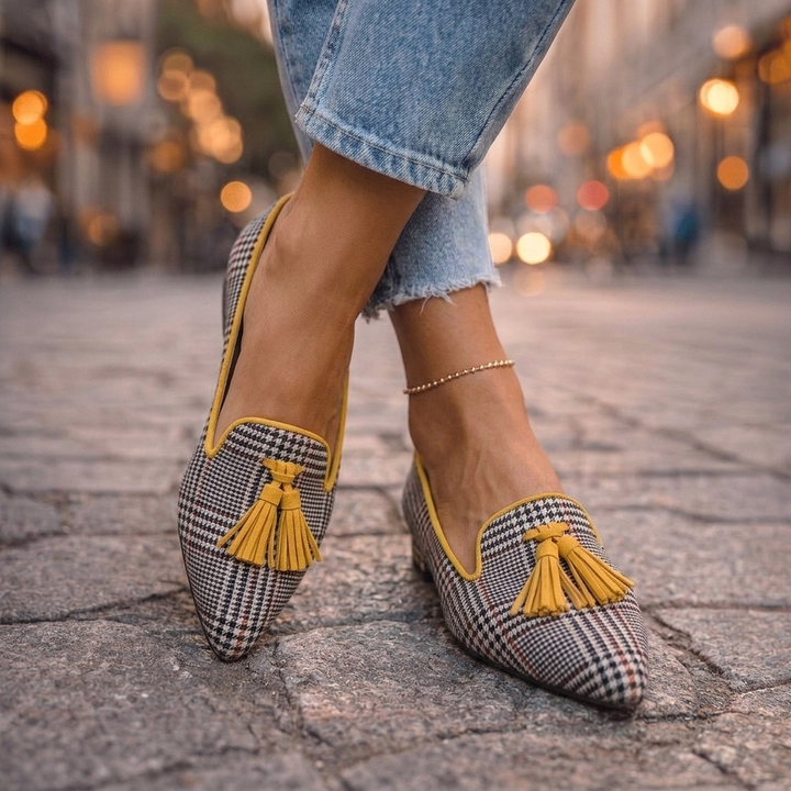 Lillia™ | Pointed Flats